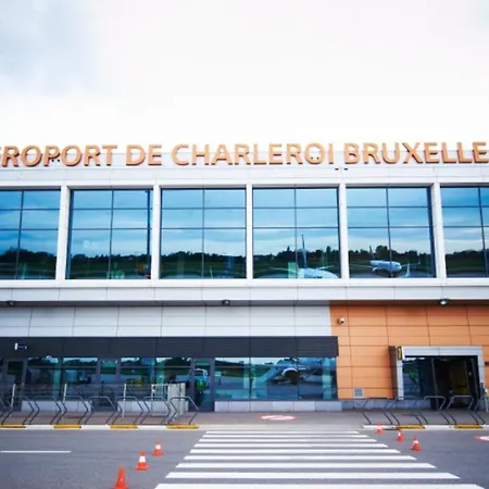 Charbex 1 B Charleroi-airport 公寓 *