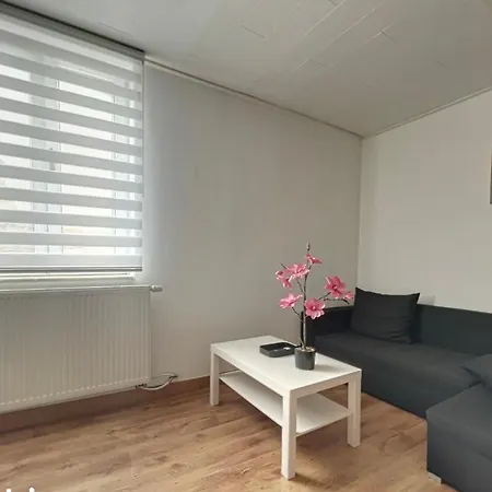 Apartamento Charbex 1 B Charleroi-airport Charleroi