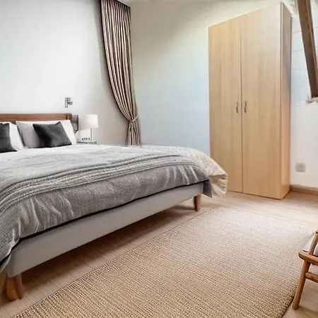 Charbex 1 B Charleroi-airport Apartment *